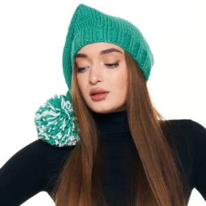 Шапка «A011» вязаная с помпоном