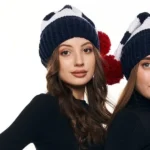 Шапка «A062» вязаная с узором косы