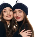 Шапка «A062» вязаная с узором косы