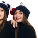 Шапка «A062» вязаная с узором косы